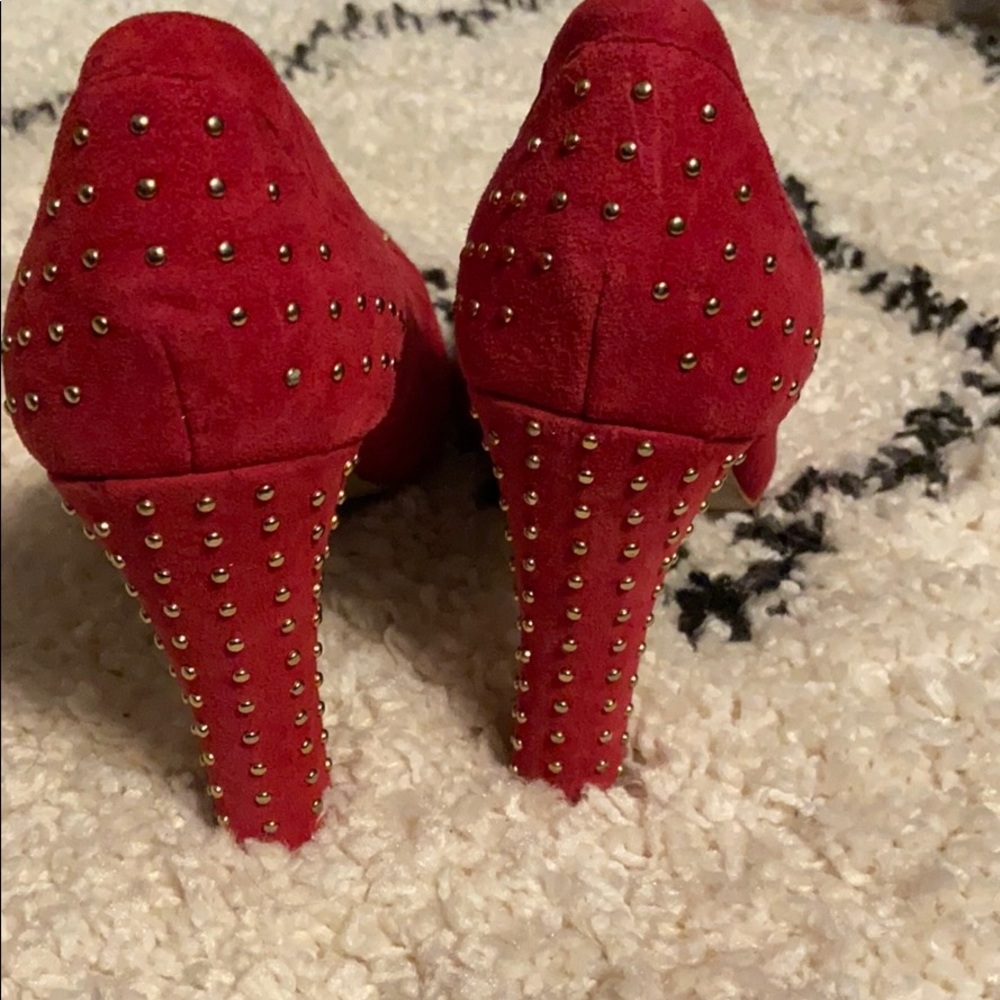 Heels - Picture 6 of 6